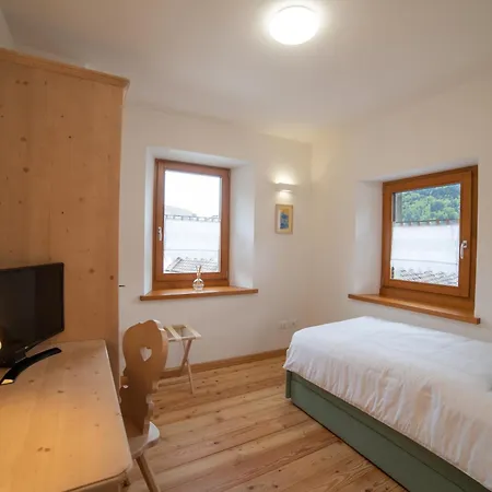 Alpedale Guest house Ovaro